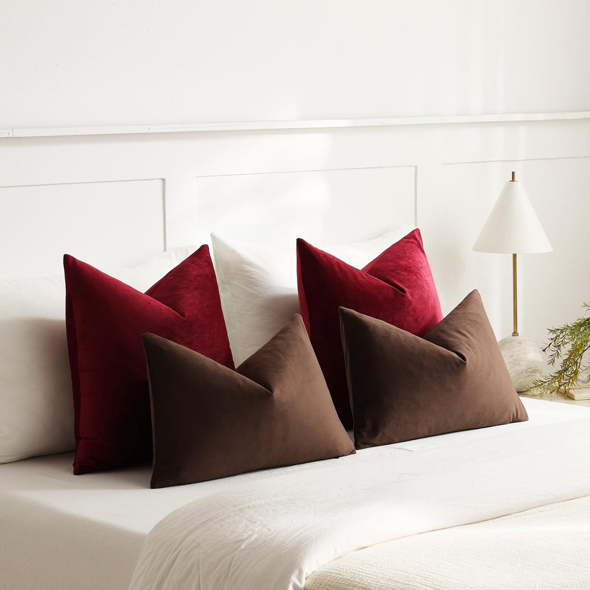 DEZENE pillow cover invisible zipper closure detail
